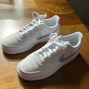 Women’s Nike court vision lo